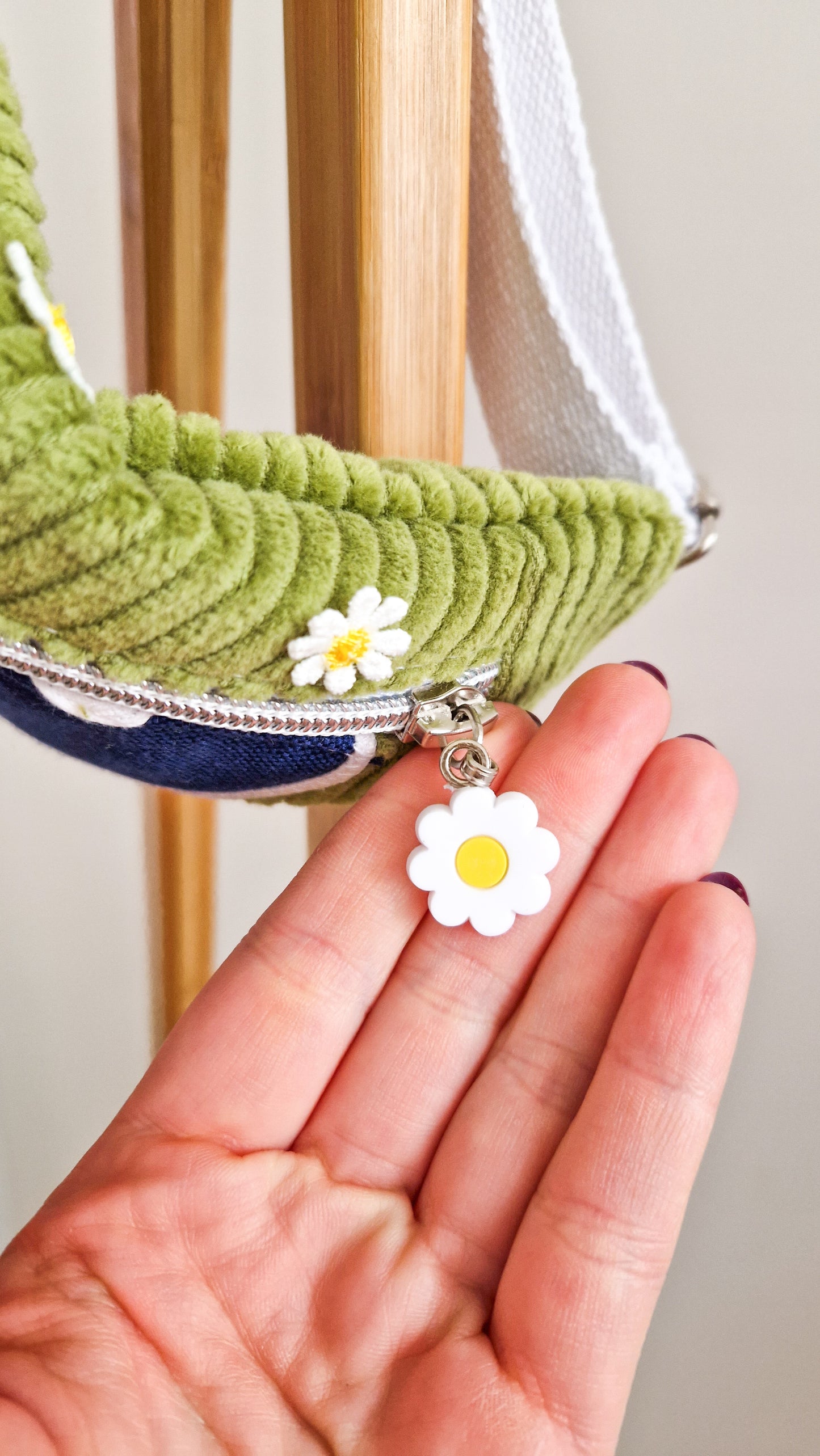 Upcycling Cord Hipbag Bauchtasche Granny Tischset Daisies